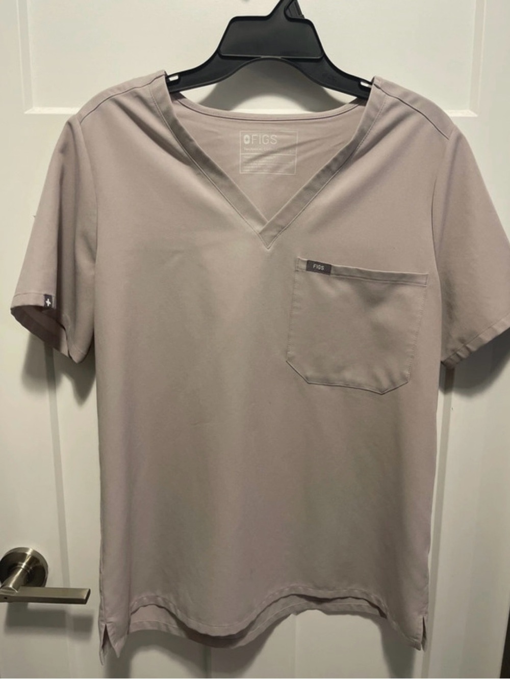 Figs women’s top Slate color